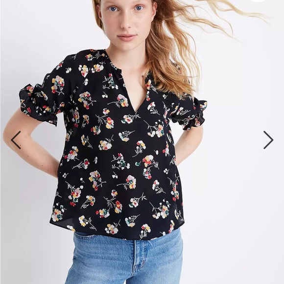 Madewell Tops - Madewell Silk Notched Ruffle-Cuff Top in Carnation Toss